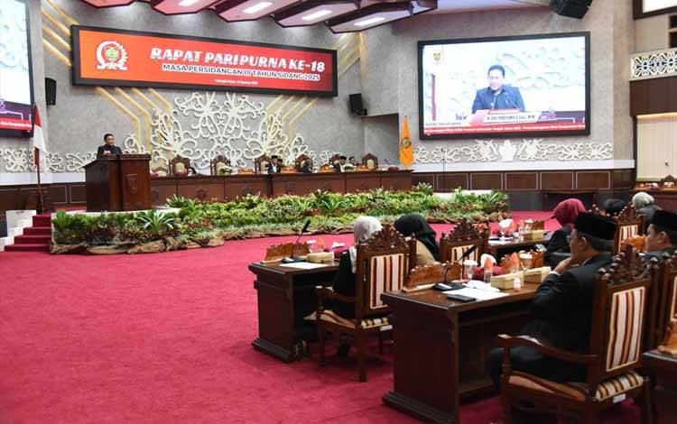 Wakil Gubernur Kalimantan Tengah, Edy Pratowo di DPRD Kalteng. (FOTO:SETDA KALTENG)