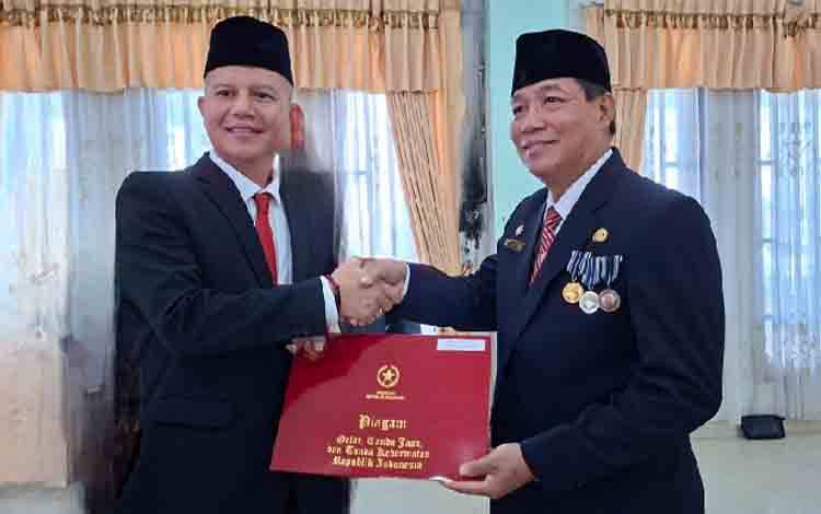 Puluhan PNS di Gunung Mas Terima Penghargaan Satyalancana Karya Satya