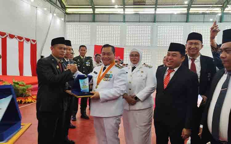 Bapperida Kotim Tingkatkan Pengelolaan Arsip, Raih Penghargaan Terbaik II
