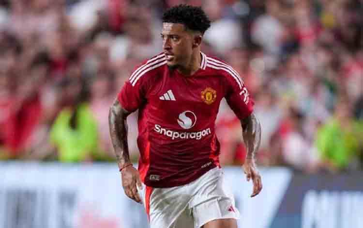 Winger Manchester United Jadon Sancho Dikabarkan Tolak Tawaran AS Roma