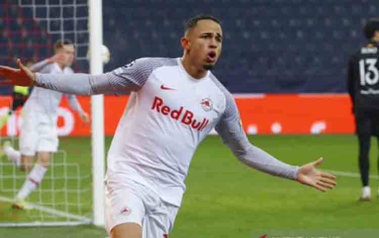 Leeds United sepakat Datangkan Noah Okafor
