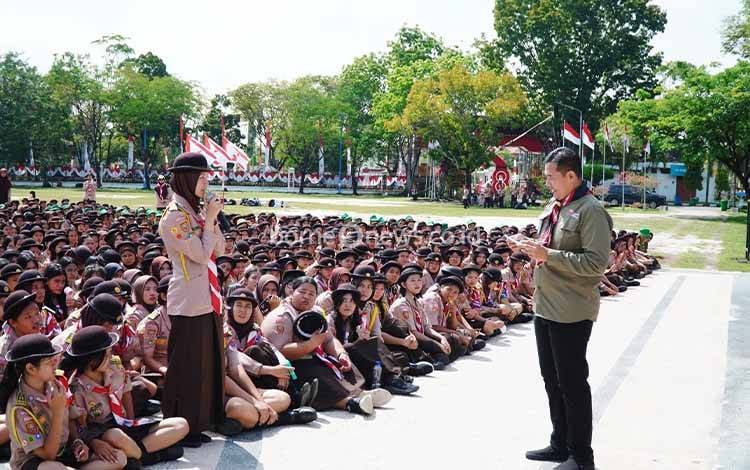 OJK Kalteng Perkenalkan Buku Edukasi Keuangan untuk Pramuka