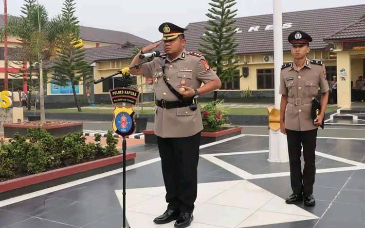 Kapolres Kapuas Pimpin Upacara Hari Juang Polri, Apresiasi Personel Berprestasi