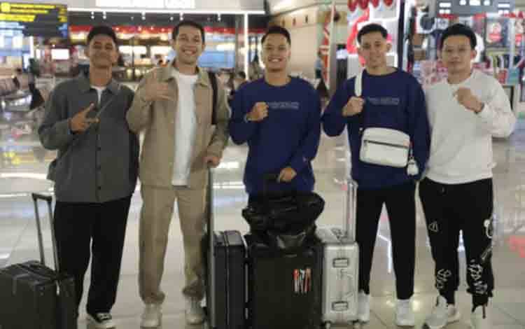 Pebulu Tangkis Indonesia Bertolak ke Paris untuk Kejuaraan Dunia 2025