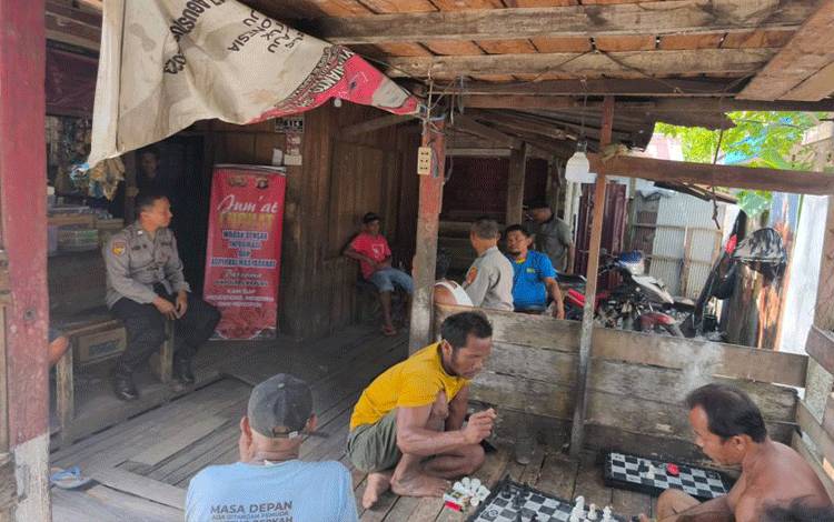 Program Jumat Curhat Polres Kapuas Pererat Tali Silaturahmi dengan Masyarakat