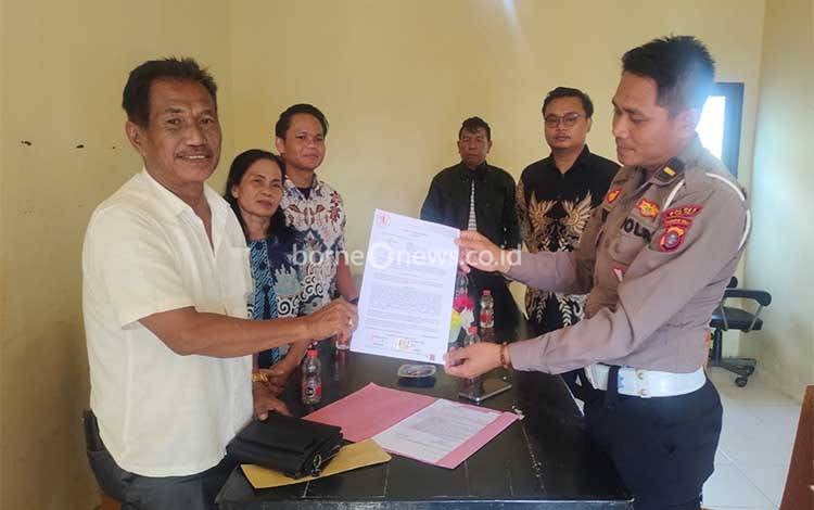 Pengacara dan Keluarga Korban Kecelakaan Tenaga Kontrak DLH Kapuas Datangi Polres Pulpis