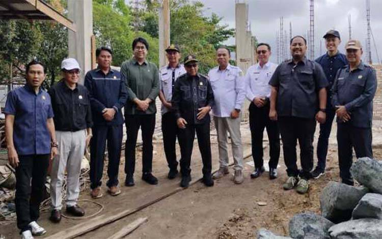 Target Beroperasi Desember 2025, DPRD Palangka Raya Tinjau Pembangunan Puskesmas Menteng