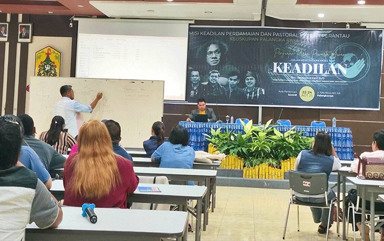 Pelatihan Pra Paralegal Dorong Penegakan Hukum di Tingkat Lokal