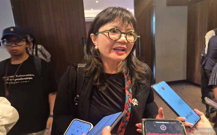 Wakil Menteri Pendidikan Tinggi, Sains, dan Teknologi (Wamendiktisaintek) Stella Christie ditemui dalam sebuah acara di Jakarta, Kamis (21/8/2025). ANTARA/Sean Filo Muhamad