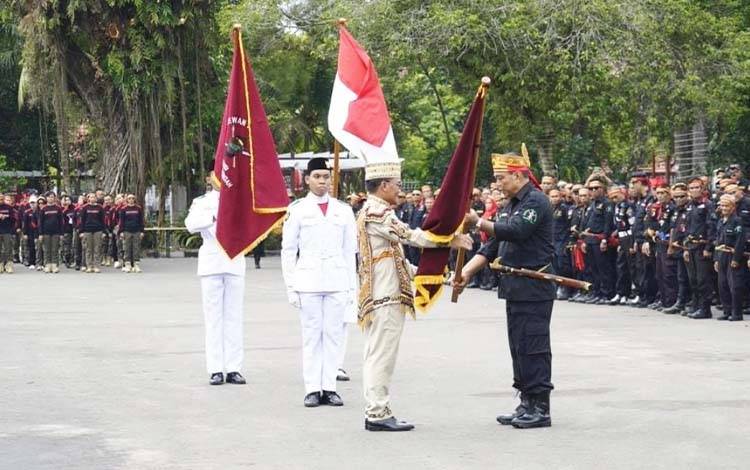 Gubernur Kalteng Kukuhkan BATAMAD dan Forum Damang Kepala Adat