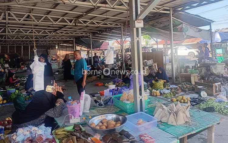 Lebih dari Sekadar Transaksi, Religiusitas Masyarakat Banjar di Kuala Kapuas Terlihat dalam Adab Jual Beli
