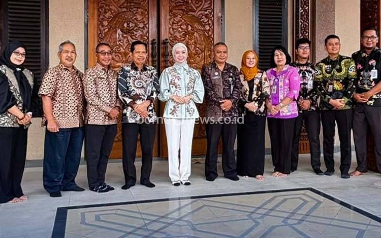Dekranasda Palangka Raya Jalin Koordinasi dengan Kemenkum Kalteng untuk Tingkatkan Daya Saing Produk Kerajinan