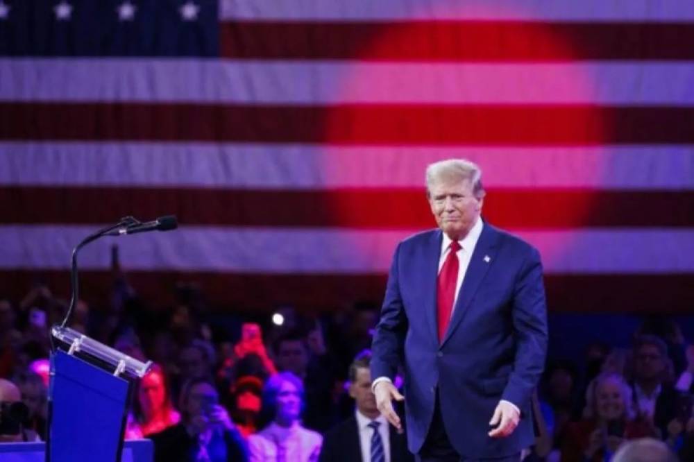 Trump Ancam akan Serang Iran jika Demonstran Dibunuh