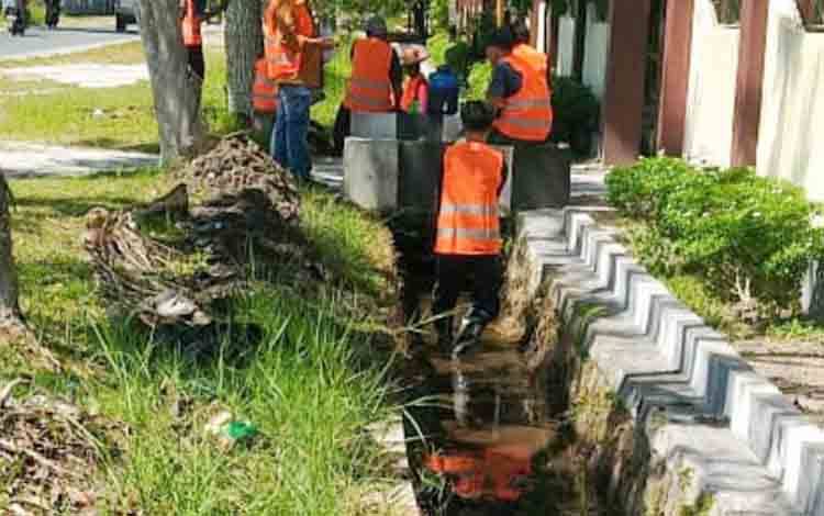 Dewan Minta Pemko Perhatikan Rehabilitasi Saluran Drainase Lama