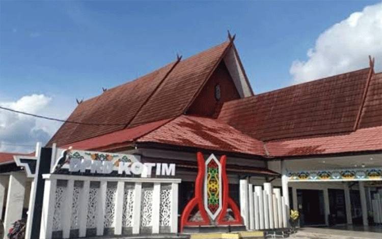 Kantor DPRD Kotawaringin Timur. (FOTO: IST)