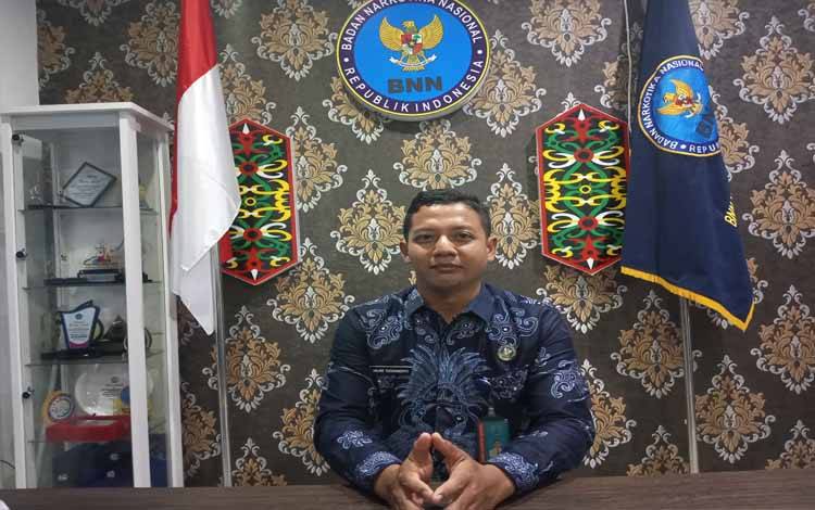 BNNK Kobar Gencarkan Edukasi Bahaya Narkoba ke Sekolah dan Desa Bersinar