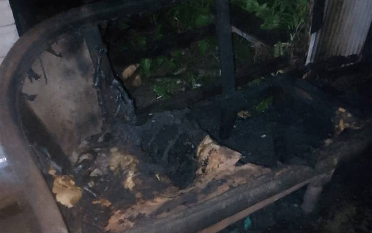 Kebakaran Kecil di Rumah Kosong Sempat Buat Panik Warga Kapuas