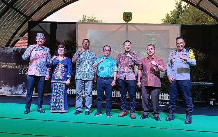 Anggota DPRD Barito Timur Nilai Festival Budaya Nansarunai Jajaka 2025 Perkuat Pelestarian Tradisi Lokal