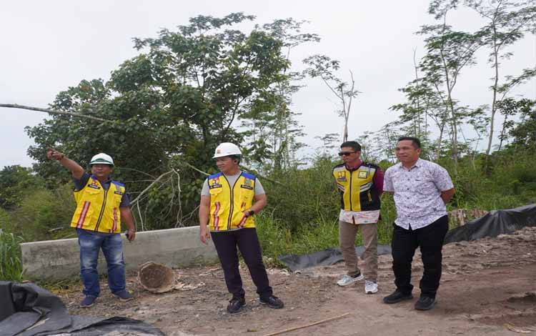 Bupati Pulang Pisau Tinjau Peningkatan Jalan Akses BLK dan Sekolah Rakyat