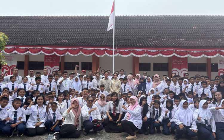 Gibran Sebut Siswa Sekolah Rakyat Dibekali Laptop pada September 2025