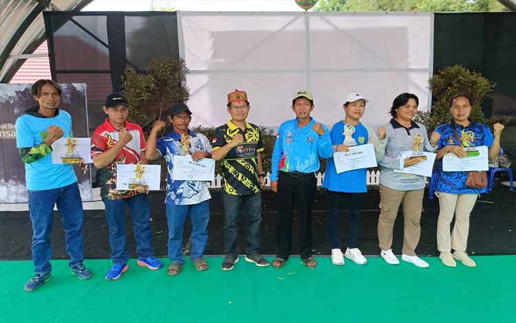 Tiga Permainan Tradisional Dilombakan di FBNJ 2025 Barito Timur