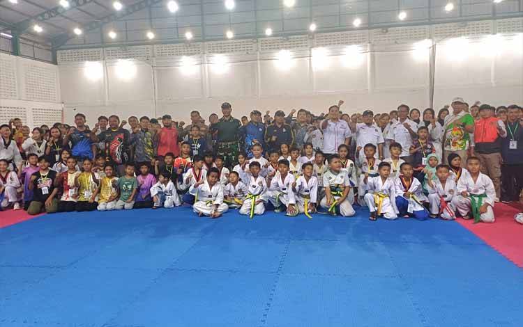 Kejuaraan Rektor Unda Cup II Taekwondo Championship Diikuti Ratusan Peserta se-Kalteng