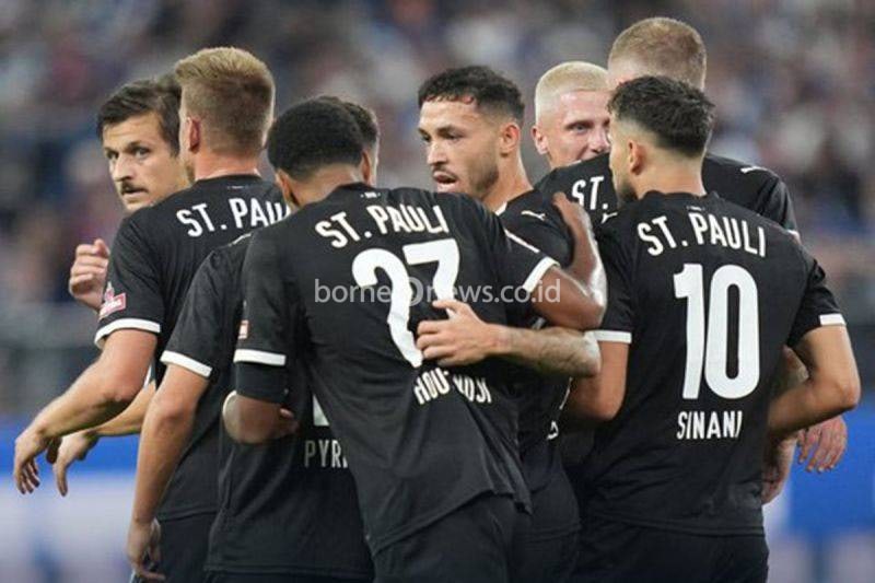 FC St. Pauli Amankan Kemenangan 2-0 atas 10 Pemain Hamburger SV