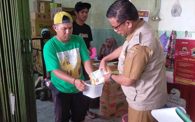 Disperindagkop Kobar Awasi Gula Pasir Kemasan, Pastikan Hak Konsumen Terlindungi