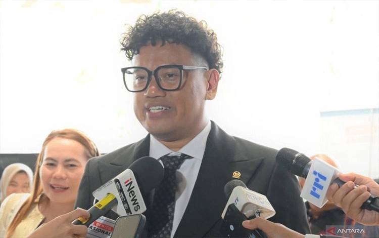 Anggota DPR RI Surya Utama atau akrab disapa Uya Kuya. ANTARA/HO-Humas DPR RI