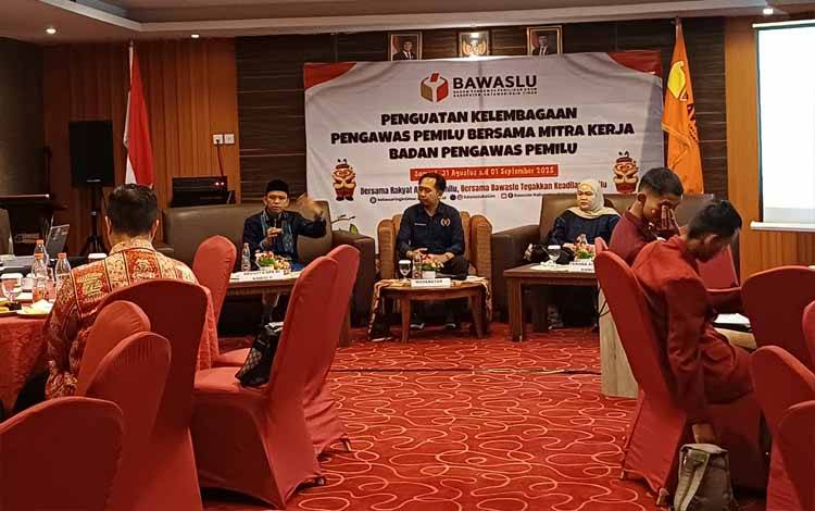 Aggota DPR RI Iwan Kurniawan Dorong Penguatan Kelembagaan Pengawas Pemilu