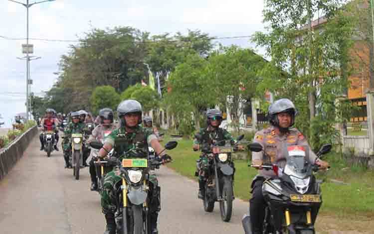 TNI-Polri Bersinergi Jaga Kondusifitas Lamandau Melalui Patroli Gabungan dan Pengamanan Intensif