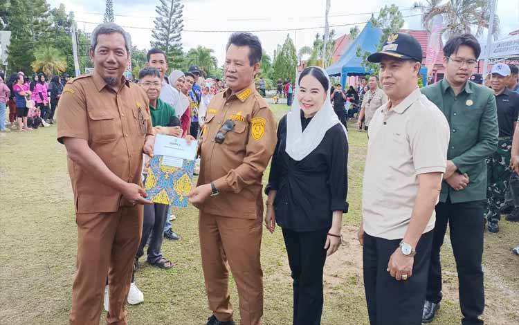 Bupati Tutup Rangkaian Kegiatan Hari Jadi ke-23 Seruyan dan HUT ke-80 RI