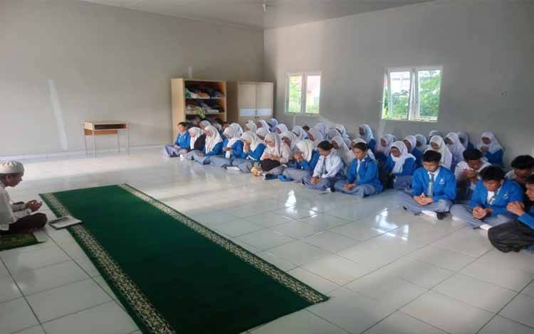 97 Ribu Siswa se-Kalteng Doakan Stabilitas dan Kondusifitas Daerah