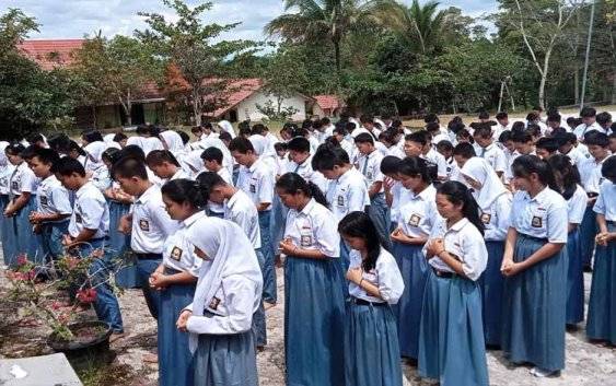 Doa Bersama Siswa Kalteng Cerminkan Filosofi Huma Betang