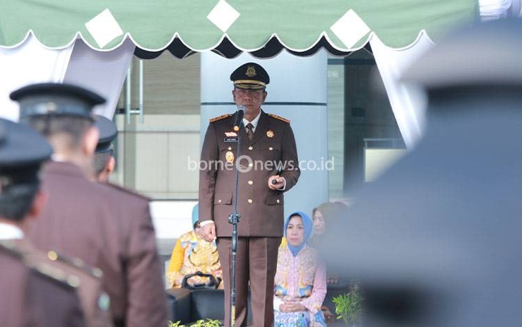 Kajati Kalteng Pimpin Upacara HUT ke-80 Kejaksaan, Tekankan Transformasi dan Profesionalisme