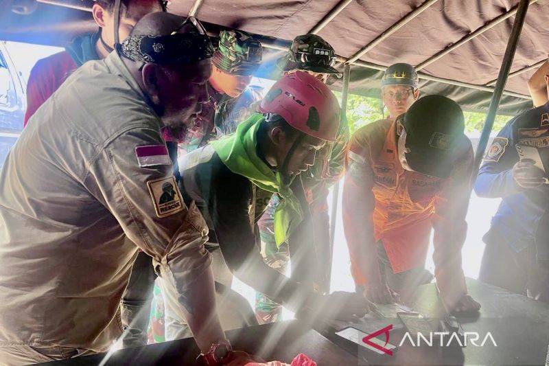 Empat Tim Relawan SAR Sipil Bantu Cari Heli Tujuan Palangka Raya Jatuh di Hutan Kalsel