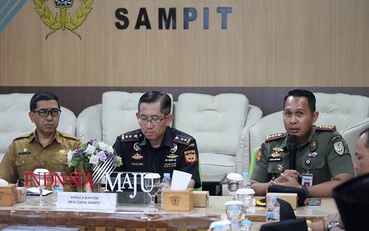 Kasat Pol PP Seruyan Hadiri Monev Pemberantasan Rokok Ilegal di Bea Cukai Sampit