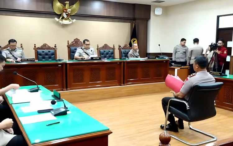 Propam Polri Gelar Sidang Etik Kompol K soal Kasus Rantis Tabrak Ojol