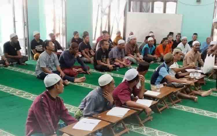 WBP Rutan Kapuas Ikuti Pembelajaran Fikih, Dukung Pembinaan Mental dan Spiritual