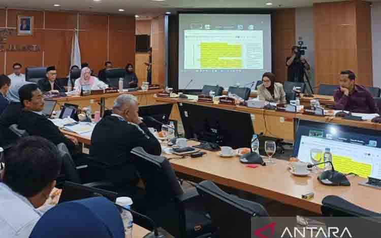 Astrid Kuya Hadir pada Rapat Kerja di DPRD DKI Setelah Rumah Dijarah