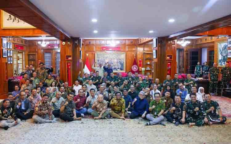 Menhan Sebut Media Massa Berperan Perkuat Persatuan bangsa