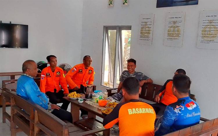 ABK KMN Surya Kencana Jatuh ke Laut di Perairan Segintung