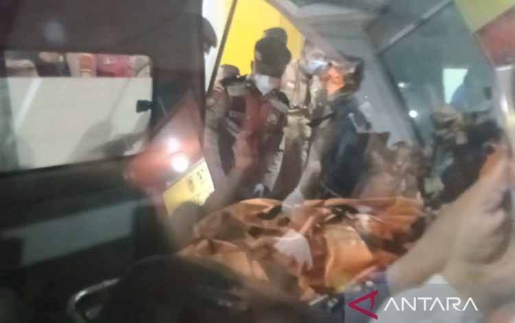 8 Korban Helikopter Tujuan Palangka Raya Jatuh Tiba di DVI Pos Motem Polda Kalsel