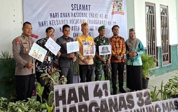 Ketua DPRD Gunung Mas: Mari Penuhi Hak Anak Demi Wujudkan SDM Unggul Menuju 2045