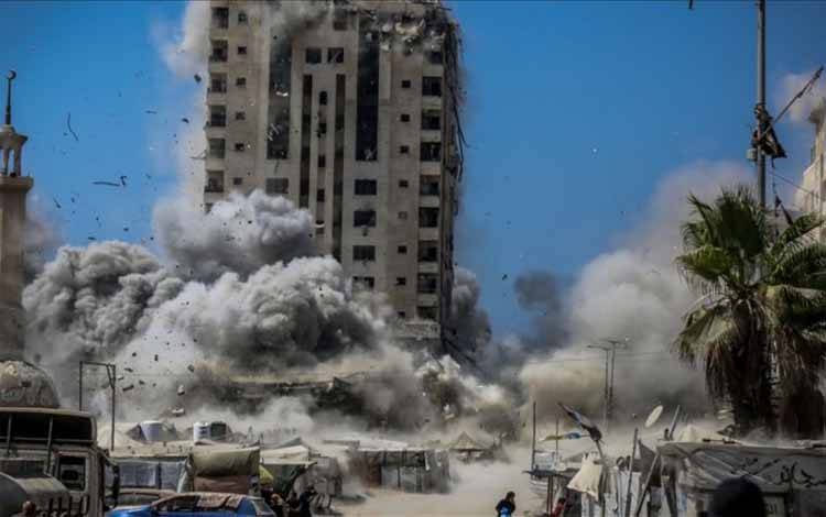 Israel Gempur Gedung yang Dihuni Ratusan Warga Palestina di Gaza