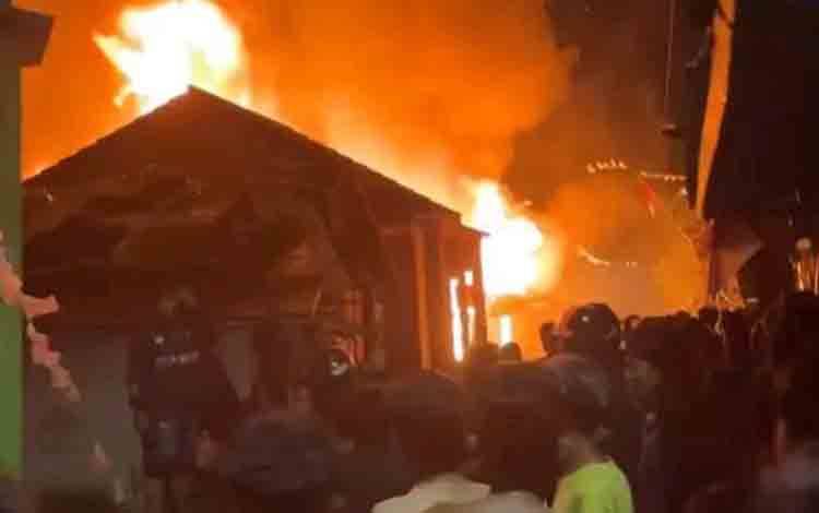 Kebakaran Hebat Landa Kelayan A Banjarmasin, Belasan Warga Kehilangan Tempat Tinggal