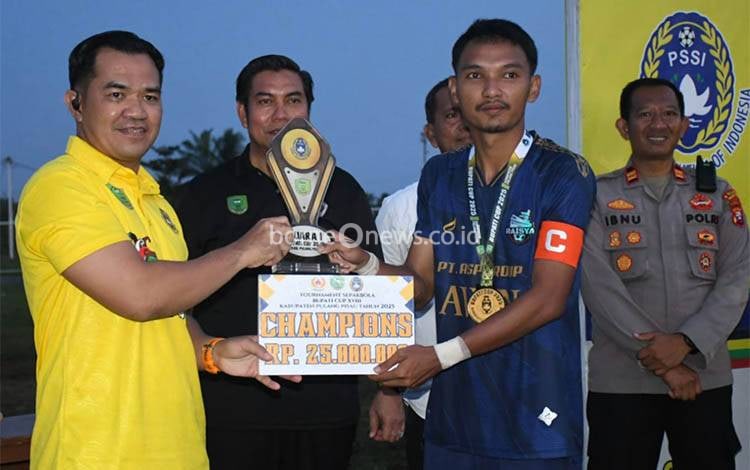 Bupati Pulang Pisau Tutup Turnamen Sepakbola Bupati Cup 2025