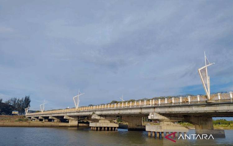BMKG Prakirakan Mayoritas Wilayah Indonesia Berawan-Hujan Ringan Senin