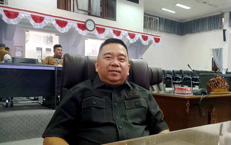 Dewan Apresiasi Komitmen Peningkatan SDM Lokal Disnakertranskop UKM Barut