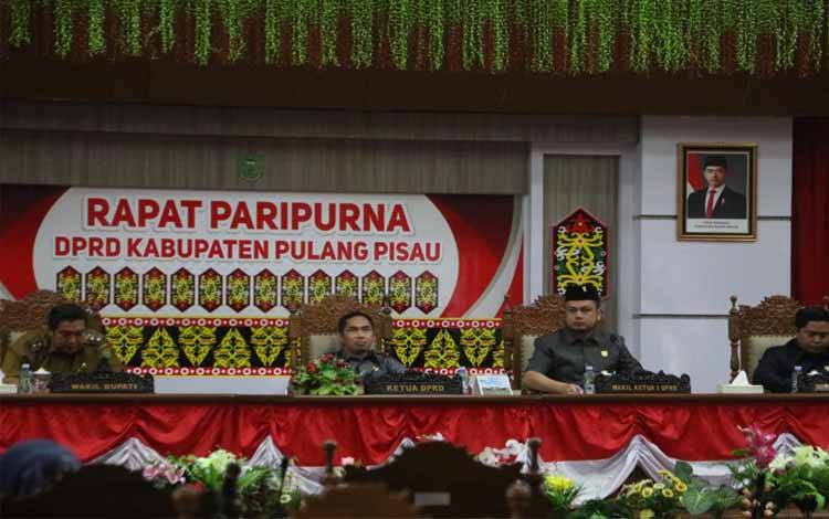 Fraksi DPRD Pulang Pisau Sepakat Bawa Raperda APBD 2026 Dibahas Lebih Lanjut